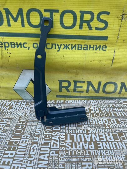 Петля правая капота renault duster