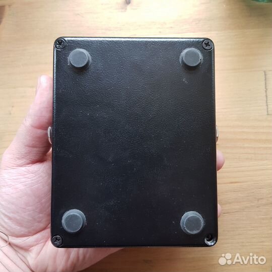 Electro-Harmonix Micro Metal Muff