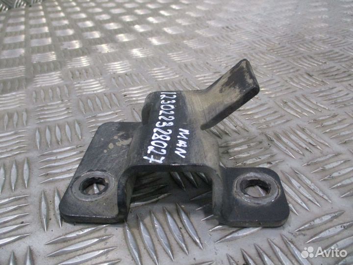 Кронштейн ресивера MAN 81517150330