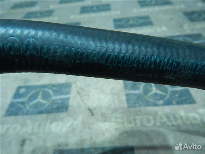 Патрубок охлаждения Mercedes-Benz S-Class W221