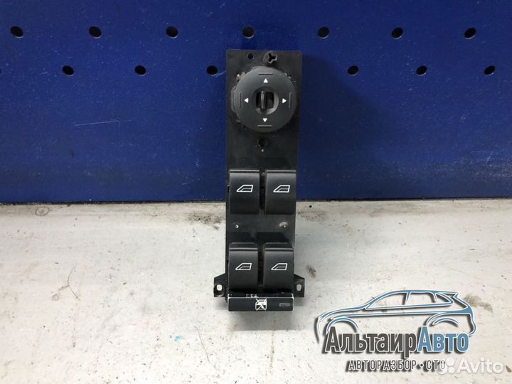 Блок управления стеклоподъемниками Ford Focus 2