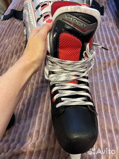 Хоккейные коньки bauer