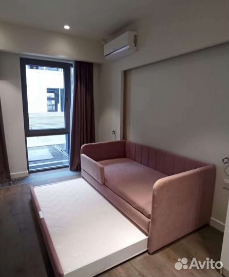 Детская подростковая кровать (для девочки)