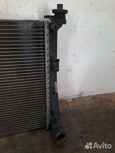 Радиатор основной Ford Fiesta хэтчбэк 5 дв. 1.4