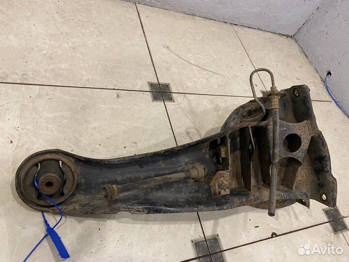 Рычаг продольный задний правый Mitsubishi Lancer 9