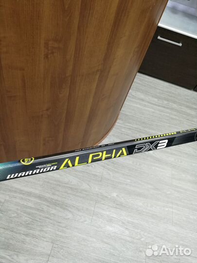 Клюшка хоккейная Warrior Alpha DX4 JR R 40 flex