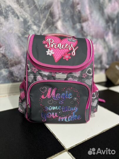 Школьный рюкзак