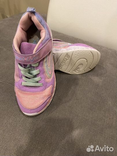 Кроссовки Fila 31 и Skechers 31 размера