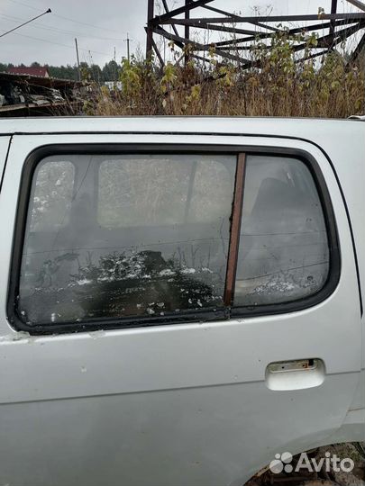 Стекло заднее левое, правое byd flaer 2