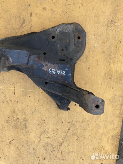 Подрамник передний для Mitsubishi Station Wagon