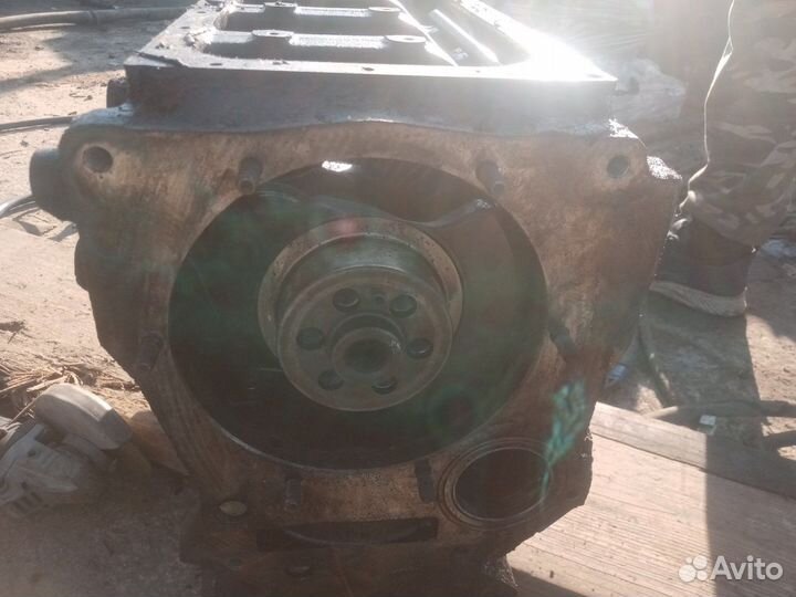 Коленвал Chrysler Voyager 3 2.5 ENC