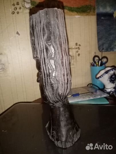 Статуэтка из чёрного дерева