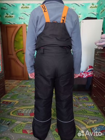 Зимний рыболовный костюм поплавок