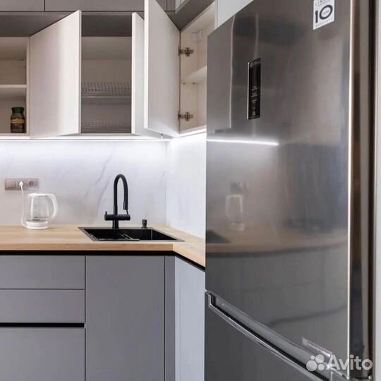 Кухня с техникой