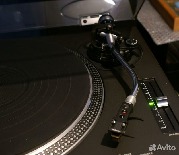 Виниловый проигрыватель Technics SL 1210 MK2 Japan