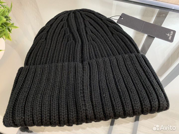 Крутая шапка Stone Island