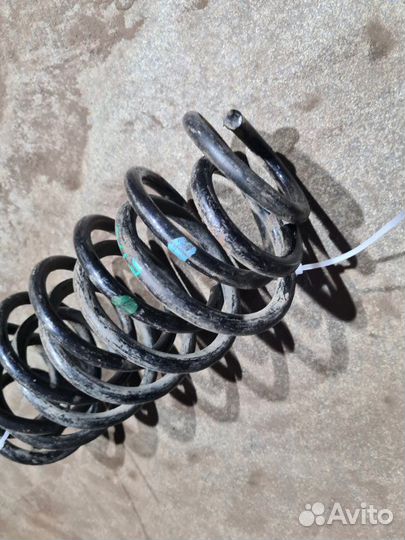 Пружина подвески задняя Toyota Corolla E150 1.6