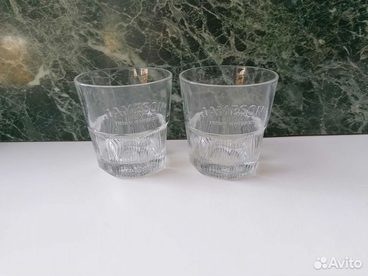 Бокалы, фужеры, стаканы