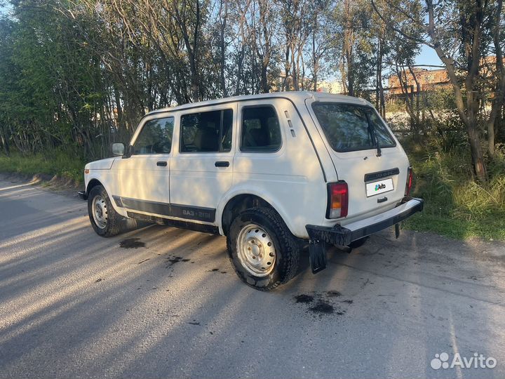LADA 4x4 (Нива) 1.7 МТ, 2015, 200 000 км