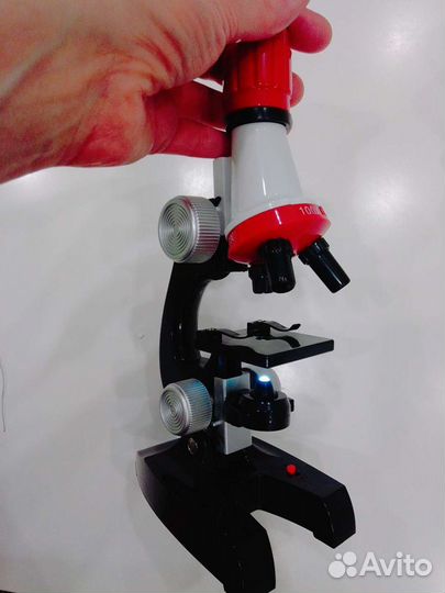 Микроскоп детский Tongde 8+ на батарейках