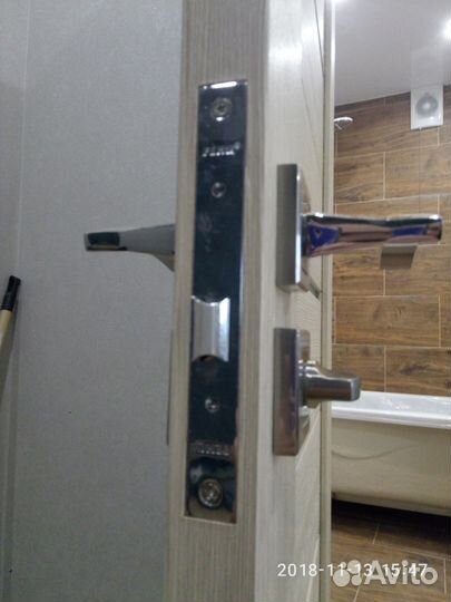 Установка межкомнатных дверей