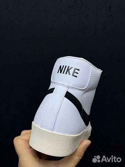 Кроссовки женские Nike Blazer Mid 77 White Black