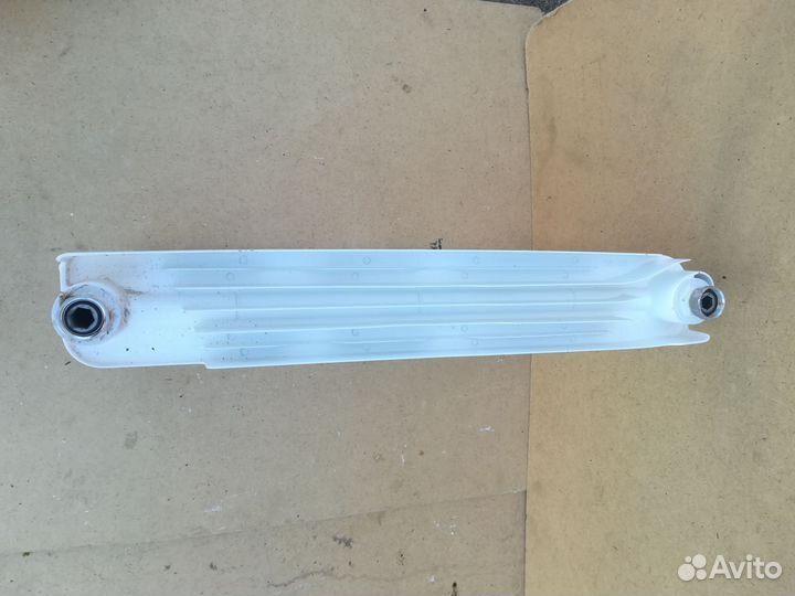 Батарея отопления биметаллическая. Новая