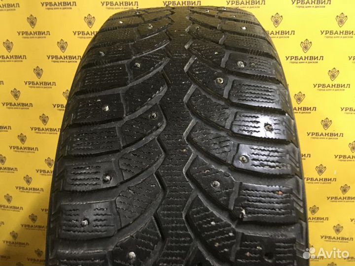 Bridgestone Blizzak Spike-01 215/55 R17 98T