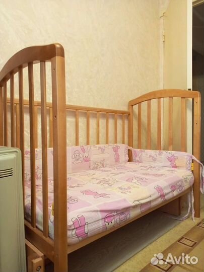 Кровать детская с механизмом качания