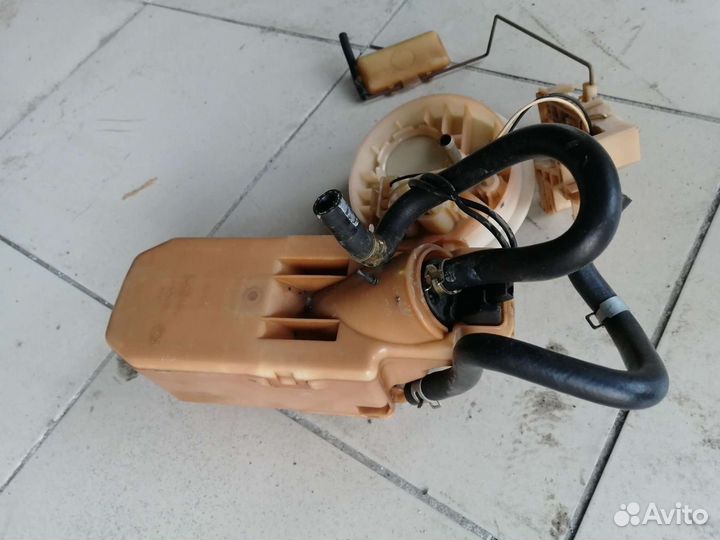 Бензонасос в сборе Nissan blueberd u14