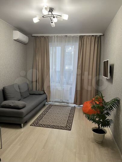 2-к. квартира, 45 м², 8/25 эт.