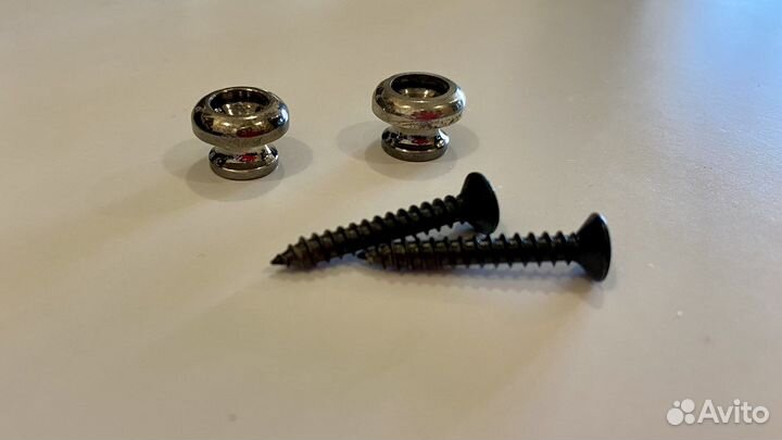 Крепление для ремня гитары