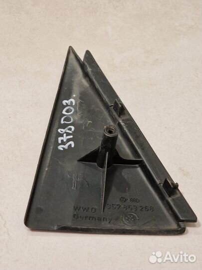 Уголок двери задний правый VW Passat B3 седан