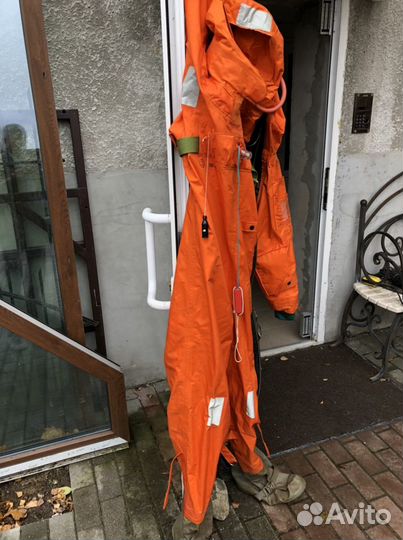 Костюм водонепронецаемый