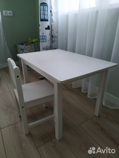 Детский стол и стул IKEA