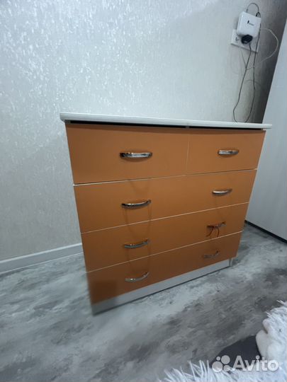 Шкаф и комод