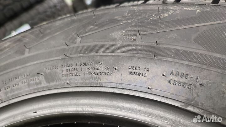 Nokian Tyres Hakka Van 225/75 R16C 121R