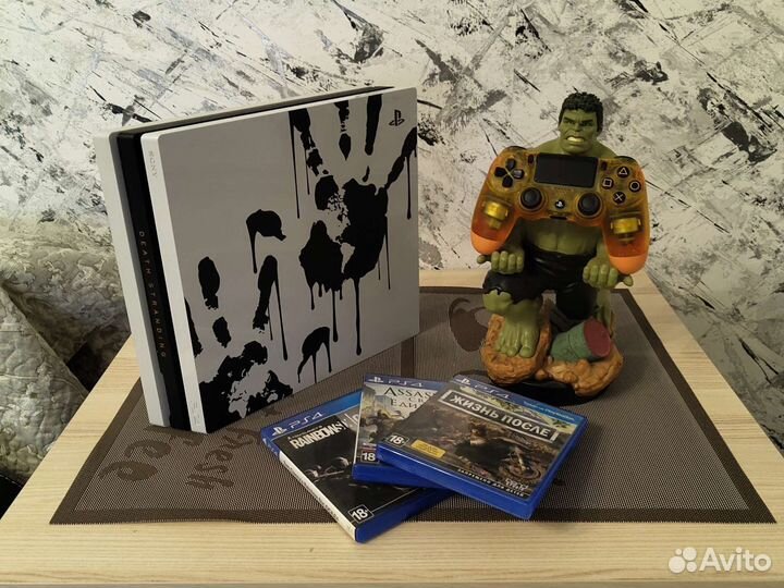 Sony PS4 pro death stranding edition