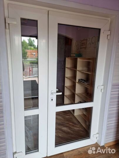 Двери пластиковые бу