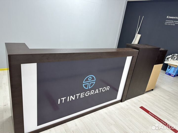 Стойка Ресепшен + 2 тумбы