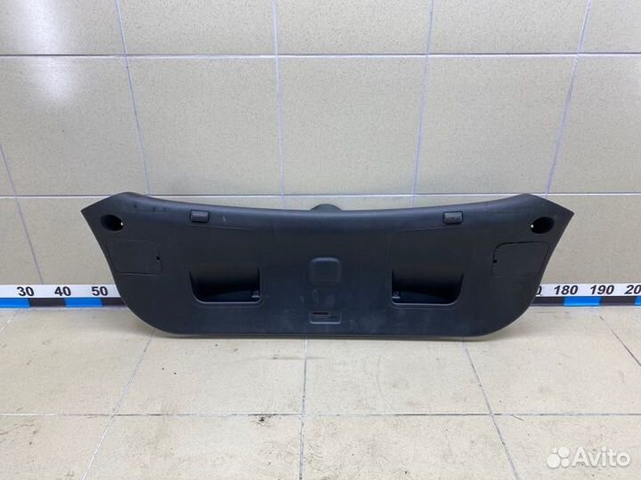 Обшивка крышки багажника Hyundai I30 1.4 G4FA 2013