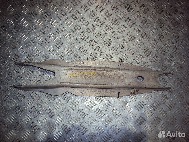 Рычаг подвески C117 (13)\A 180\200\250 W176 (12)\GLA-Class X156 (14) поперечный зад б\у (арт. A24635