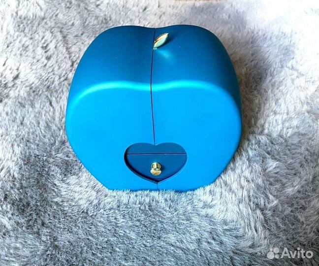 Подарочная коробка