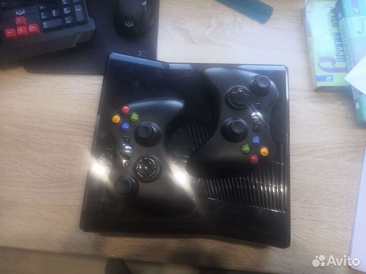 Xbox 360 slim freeboot + диски