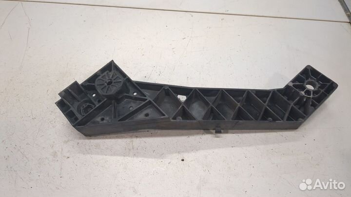 Кронштейн Renault Trafic, 2018