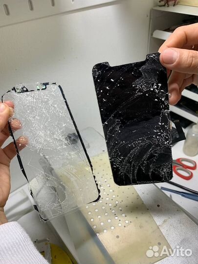 Замена стекла дисплея iPhone 8/X/XR/XS/11/12/13/14