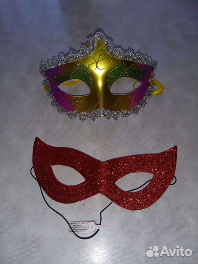 Новогодние игрушки СССР и современные, маски