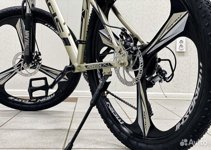 Велосипед на литых дисках