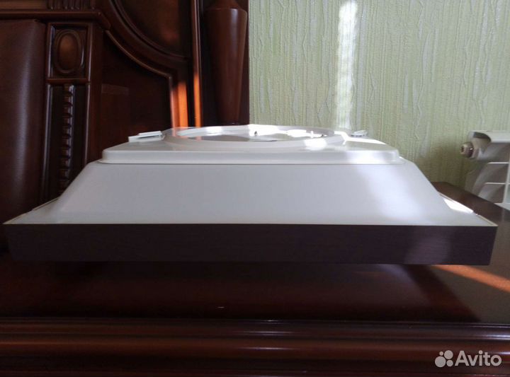 Светодиодный светильник настенно-потолочный opple