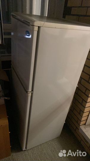 Холодильник Бирюса